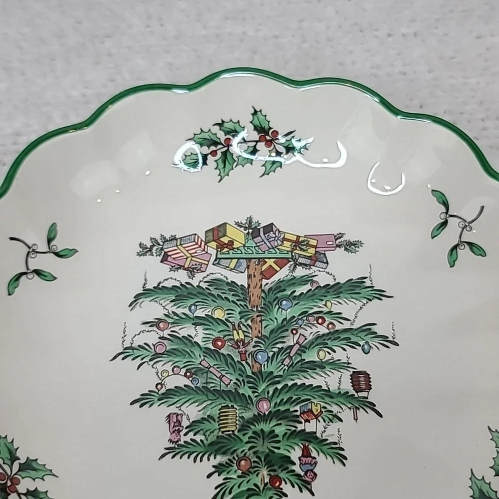 Spode Christmas Tree Vintage Collectible Small Round Scalloped/Fluted Platter